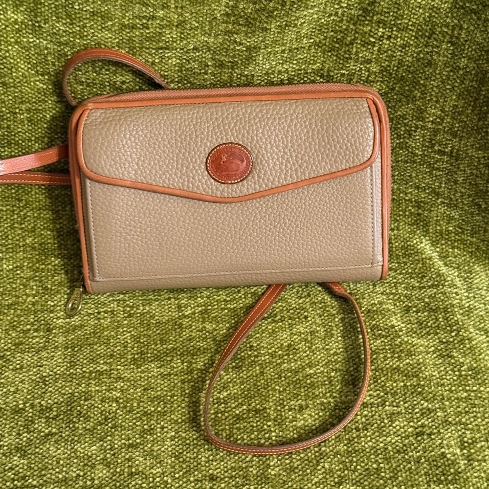 Dooney and Bourke W52 Large Zip Along - Picture 10 of 10